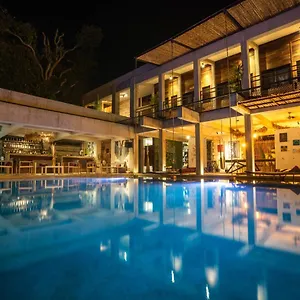 5* Hotel Makaaba Eco-boutique